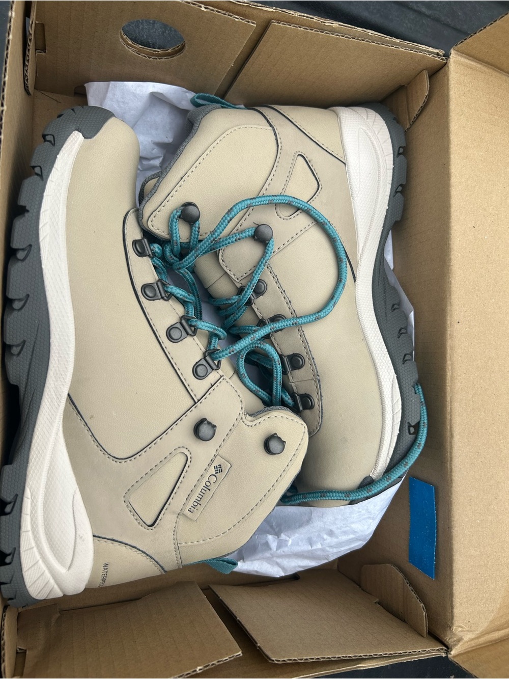 Columbia Men's Beige Hiking Boots with Teal Laces